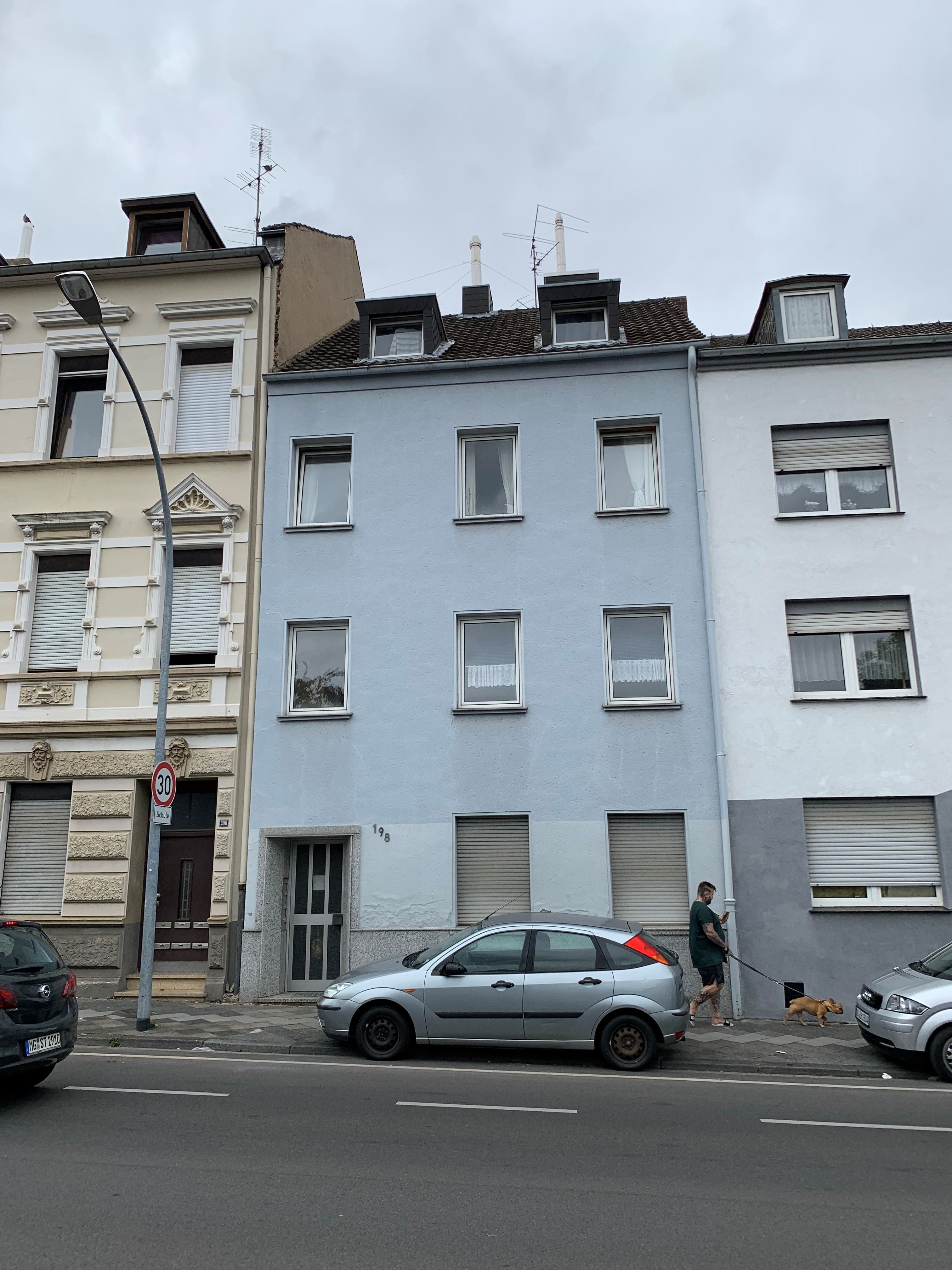 Reihenmittelhaus Aachener Straße 198 EWMG